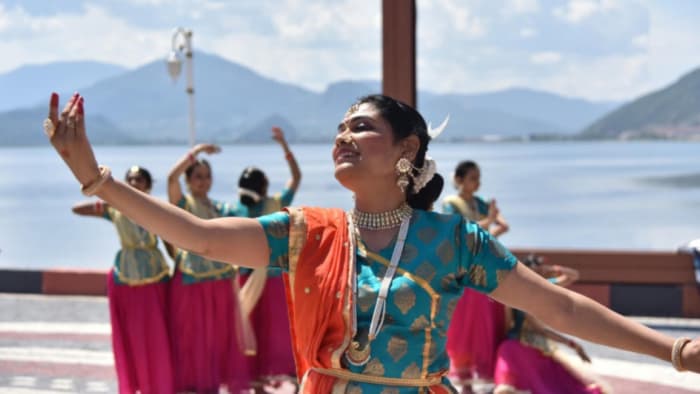 Eğirdir’e Gül Festivalinde yabancı akını